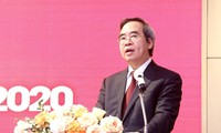 Ông Nguyễn Văn Bình, Ủy viên Bộ Chính trị, Bí thư Trung ương Đảng, Trưởng Ban Kinh tế Trung ương yêu cầu Đảng ủy Khối DN Trung ương tập trung chỉ đạo tiếp tục xử lý có hiệu quả, dứt điểm các dự án kém hiệu quả, thua lỗ.