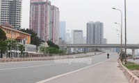 Hà Nội sẽ thực hiện giãn cách theo Chỉ thị 16 từ 6h00 ngày 24/7 - Ảnh: Hoàng Mạnh Thắng