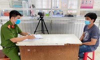 Tạm giữ đối tượng chống đối tổ kiểm soát dịch bệnh