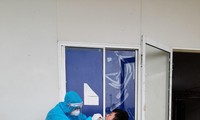  Phát hiện 57 ca dương tính với SARS-CoV-2 tại một doanh nghiệp sản xuất &apos;3 tại chỗ&apos;