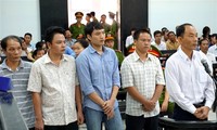 Tạm hoãn xử sơ thẩm lần 2 vụ ăn chặn trầm kỳ