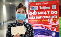 Nhân viên sân bay Tân Sơn Nhất thay phiên trực để tham gia hiến máu tình nguyện Chủ nhật Đỏ