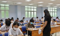 Các trường đại học phía Nam công bố điểm chuẩn