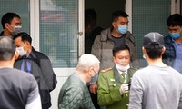Cơ quan điều tra khám nghiệm nơi xảy ra vụ án trên phố Lê Lợi (Ngô Quyền, Hải Phòng) trưa 23/3.