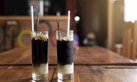 Cà phê sữa đá Việt Nam ‘phá đảo’ bảng xếp hạng ngon nhất thế giới