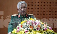 Thượng tướng Nguyễn Chí Vịnh, Thứ trưởng Bộ Quốc phòng phát biểu tại hội nghị. Ảnh: Nguyễn Minh