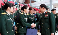 Đại tướng Phan Văn Giang với người trẻ Quân đội tại ngày hội lớn 
