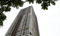 Ngân hàng siết nợ dự án Tokyo Tower cao thứ 3 ở Hà Nội. Ảnh: Thành Nguyễn.