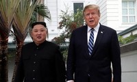 Ông Trump và ông Kim hủy cuộc trò chuyện bên bể bơi vì thời tiết