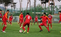 U20 Việt Nam ở buổi tập chiều 20/5 tại Cheonam. (ảnh Nhật Đoành)