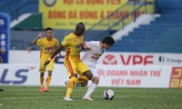 Công Phượng liên tục lập công cho HAGL ở LS V-League 2021 (ảnh Anh Tú)