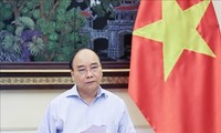 Chủ tịch nước Nguyễn Xuân Phúc, Trưởng ban Cải cách Tư pháp Trung ương phát biểu tại cuộc họp. Ảnh TTXVN