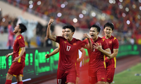 Người dân Thái Bình xuống đường ăn mừng chiến thắng của đội tuyển U23 Việt Nam. Ảnh: Hoàng Long