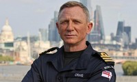 ‘James Bond’ Daniel Craig được phong làm sĩ quan danh dự Hải quân Hoàng gia Anh