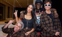 Kim Kardashian mặc chung đồ, cùng tình trẻ tin đồn đón sinh nhật 