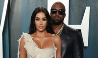 Kanye West cho nhân viên xem ảnh, clip nhạy cảm của Kim Kardashian