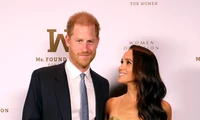 Harry có phòng khách sạn riêng để trốn Meghan?