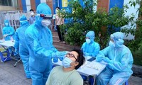 Từ hôm nay Hà Nội xét nghiệm COVID-19 cho 13 nhóm người nguy cơ cao