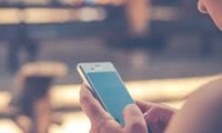 Những cuộc điện thoại nhầm số và một tình bạn đẹp khi hai người đang cần nó nhất!