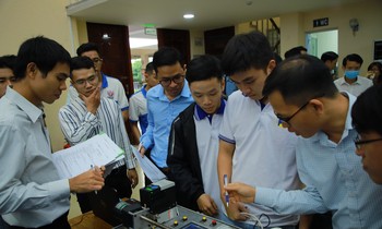 ĐH Bách khoa Đà Nẵng chiến thắng tại Automation Competition 2020