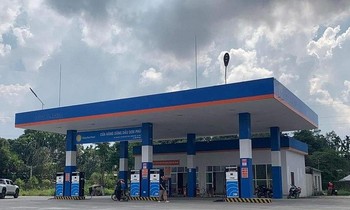 Người đàn ông chết treo cổ ở cây xăng tại Hà Tĩnh