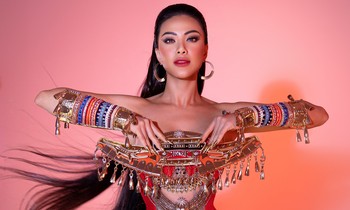 'Choáng ngợp' trước 'kiệt tác' nặng 30 kg của 'nàng Hậu' Việt tại "Miss Supranational 2022"