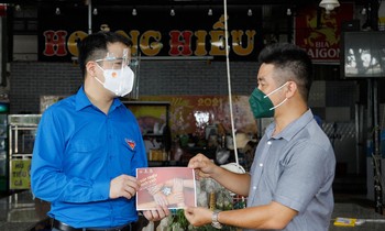 Khởi xướng hành trình nhân văn đến cộng đồng
