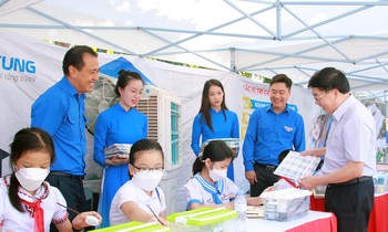 Đề xuất giải pháp ứng dụng công nghệ đảm bảo trật tự an toàn giao thông