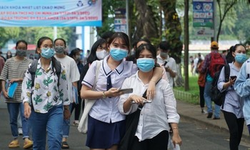 Số lượng thí sinh thi Đánh giá năng lực tăng: Teen lo ngại điểm chuẩn cao, thầy cô nói gì?