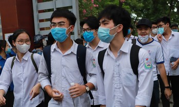 Sở GD&ĐT Hà Nội đề xuất cho học sinh tiếp tục nghỉ học để phòng chống dịch COVID-19