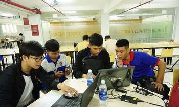 Trường ĐH Sư phạm Kỹ thuật TP. HCM kéo dài học trực tuyến đến cuối tháng Năm