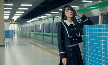 'Bản sao nữ' của "nhìn sang trái" lộ diện, dân tình 'đứng tim', Noo Phước Thịnh 'cưng'