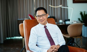 30 tuổi biết sai không sửa là già, 70 tuổi biết lầm mà thay đổi là vẫn trẻ