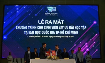 ĐHQG TP. HCM cho sinh viên vay vốn học tập gần 4 tỉ đồng