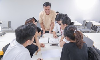 Người trẻ làm phim phải bay cao như đại bàng, đừng lượn như se sẻ