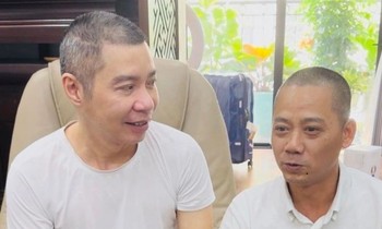 Showbiz 3/10: NSND Công Lý bị ngã