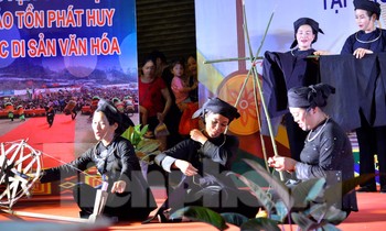 Lạng Sơn: Đặc sắc ngày hội văn hóa các dân tộc tại phố đi bộ Kỳ Lừa