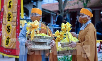 Tăng ni, phật tử thành kính trước giờ tưởng niệm Đại lão hòa thượng Thích Phổ Tuệ