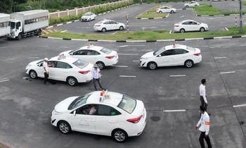 Hai trung tâm đào tạo lái xe Hà Nội đình chỉ tuyển sinh 3 tháng