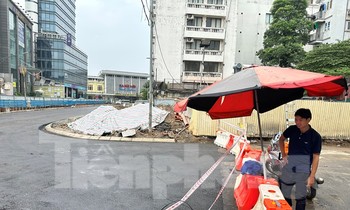 Hà Nội: Dỡ rào thi công ga ngầm trên đường Trần Hưng Đạo sau 4 năm tồn tại