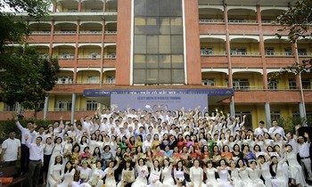 Thế hệ khoá Lam Sơn 2002-2005 hân hoan ngày trở về