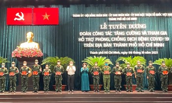 TP. HCM: Tổ chức lễ tuyên dương các đoàn công tác hỗ trợ phòng, chống dịch COVID-19