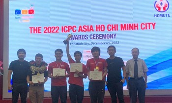 Trao giải cuộc thi Olympic tin học sinh viên Việt Nam lần thứ 31