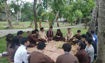 Nhà Văn hóa sinh viên TP. HCM tổ chức chương trình “Nét dân gian”.