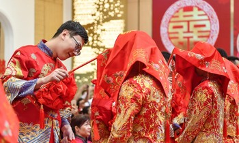 Nạn thuê vợ ở Trung Quốc bùng nổ : Ngân hàng cho đàn ông nghèo vay cưới vợ lãi suất thấp