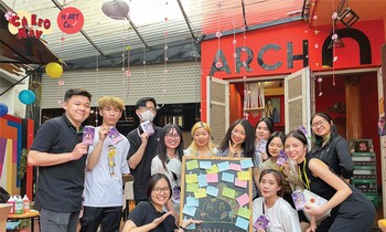 Ấn tượng với sản phẩm Art Journal tại workshop chữa lành 'Journaling To Heal'