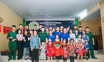'Trung Thu cho em 2022' mang Tết đoàn viên đến với trẻ em nghèo vùng biên giới xã Chiềng Sơn