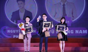 Tell me by your voice - Khởi đầu cho đam mê cầm mic của các bạn trẻ
