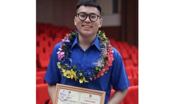 Chàng thủ khoa là TikToker của Đại học Ngoại ngữ Huế