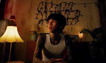 ‘Quán quân Rap Việt’ Dế Choắt gây ‘choáng’ khi tung bom tấn liên quan đến 'Stranger Things'